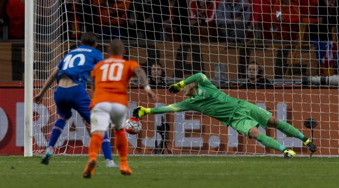 Islandia secara mengejutkan mengalahkan tim kuat Belanda di Kualifikasi Grup A Piala Eropa 2016 (REUTERS/Michael Kooren)
