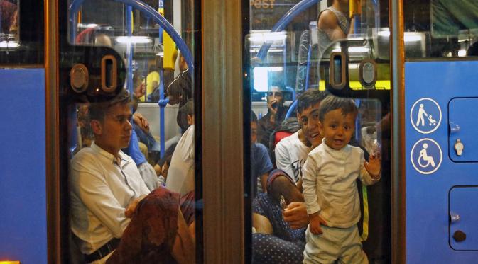 20150905 Migran Suriah: Kami Pilih Jalan Kaki 200 Kilometer (Reuters)