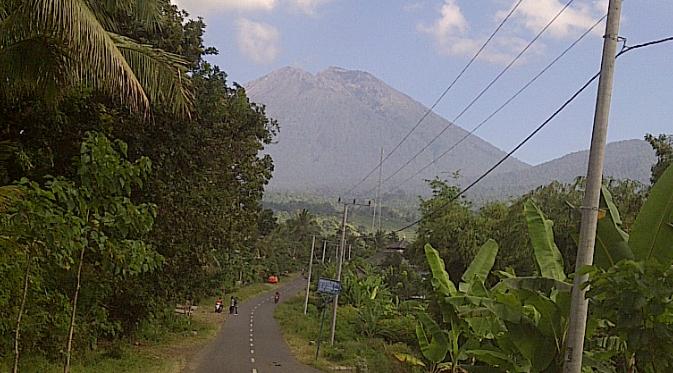Perjalanan menuju Gunung Rinjani di Pulau Lombok. (Liputan6.com/Sunariyah)