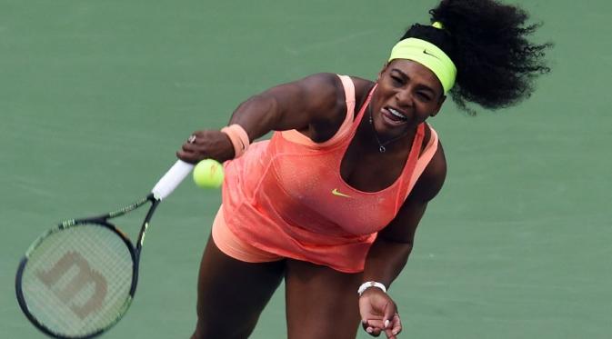 Serena Williams menganggap pertandingannya melawan Venus Williams di perempat final AS Terbuka 2015 bakal berjalan sengit.(AFP Photo/Jewel Samad)