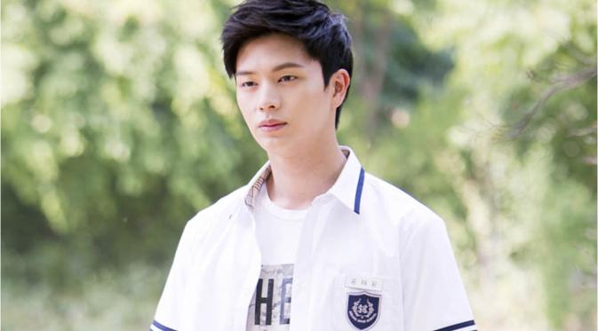 Yook Sung Jae hampir menggunakan nama Yook Ryu. (via.Soompi)