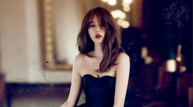 Yoon Eun Hye tetap tampil dalam acara televisi Goddess Fashion 2 di tengah kasus plagiat.