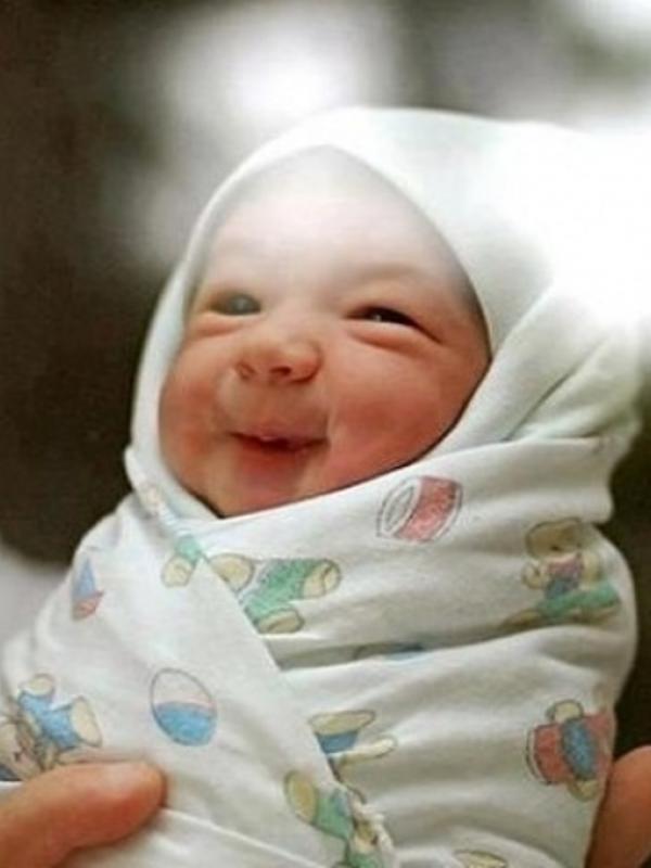 Baby born. (Via: vk.me)