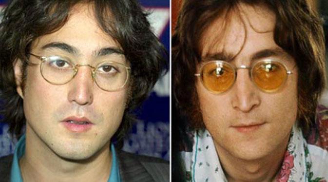 John Lennon dan Sean Lennon (via concertvault.com)