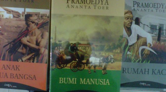 Novel Bumi Manusia karya Pramoedya Ananta Toer. foto: tokopedia