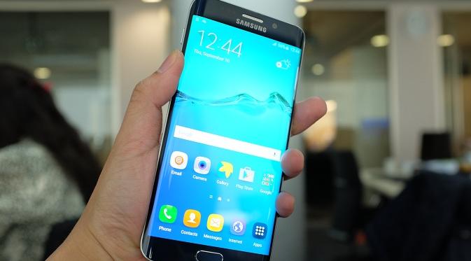 Tampilan Samsung Galaxy S6 Edge Plus (Liputan6.com/Iskandar)
