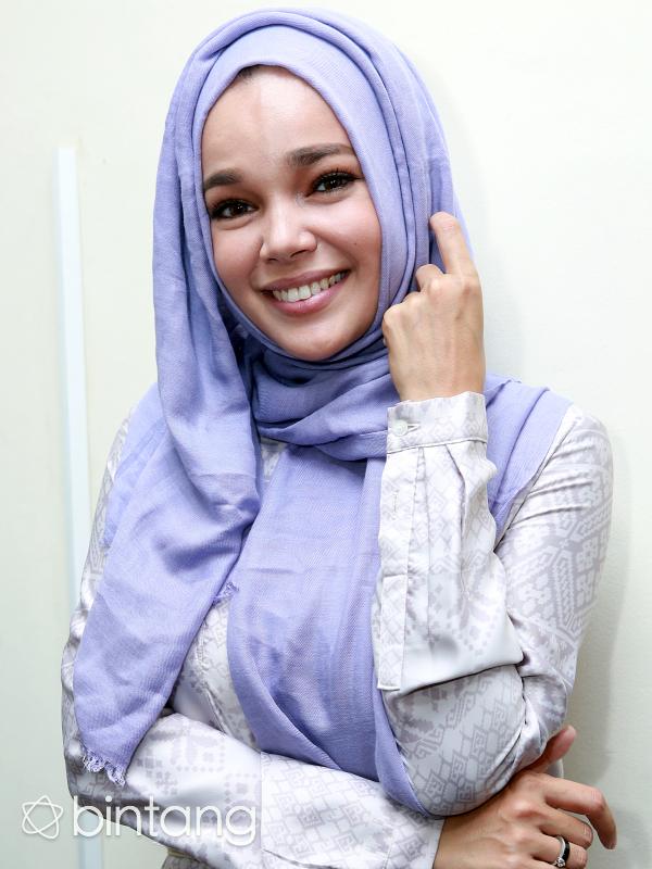 Foto profil Dewi Sandra (Deki Prayoga/bintang.com)