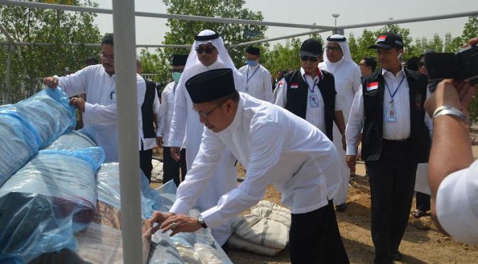 Menteri Agama Lukman Hakim Saifuddin mengecek persiapan Arafah, Mudzalifah dan Mina (Armina). (Liputan6.com/Wawan Rubiyanto)