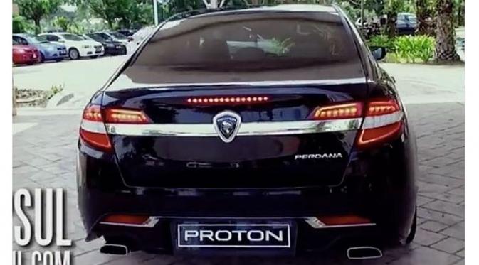 Proton Perdana 2016 muncul dalam film Kapsul