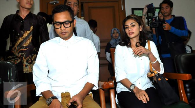 Sidang cerai perdana Masayu Anastasia dan Lembu Wiworo Jati di Pengadilan Agama Jakarta Selatan [Foto: Faisal R. Syam/Liputan6.com]