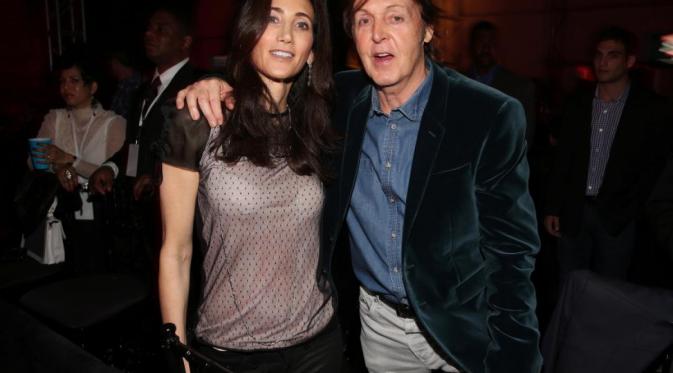 Paul McCartney dan Nancy Shevell (via nydailynews.com)