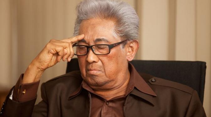 Adnan Buyung Nasution (via liputan6.com)