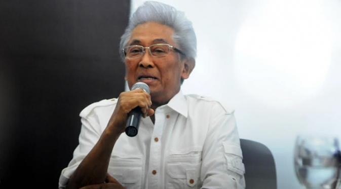 Adnan Buyung Nasution (via liputan6.com)