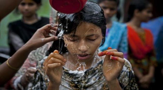 Pengantin anak di Bangladesh. (Huffington Post)